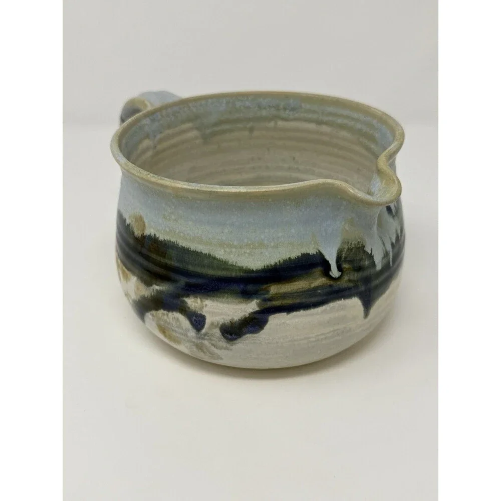 WISNEWSKI pour spout serving bowl Glaze Pottery